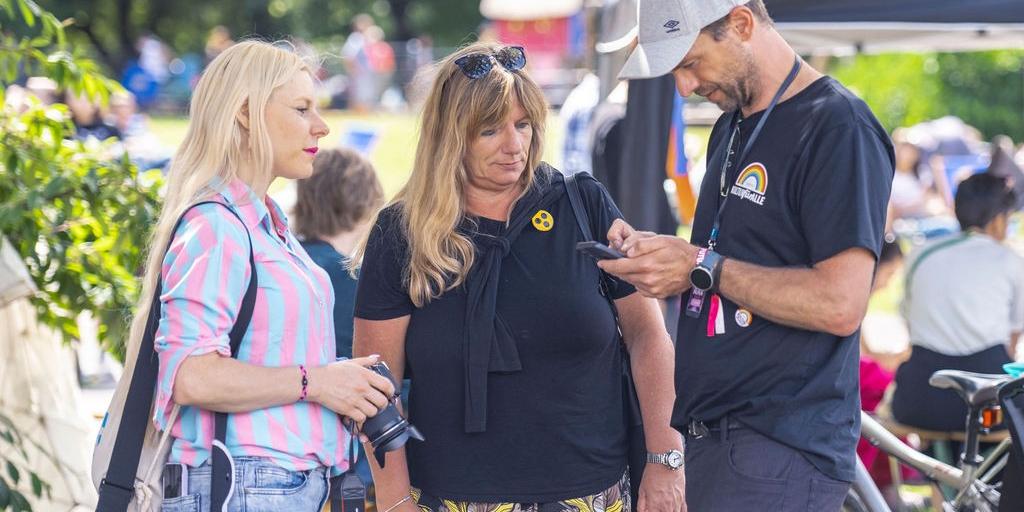 Unser Bild zeigt von links nach rechts: Kathrin Schmitt, Marion Palm-Stalp und Jochen Leuf.